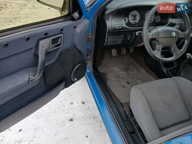 Серый Шкода Фаворит, объемом двигателя 1.3 л и пробегом 162 тыс. км за 2200 $, фото 11 на Automoto.ua