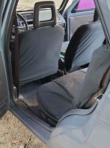 Сірий Шкода Фаворит, об'ємом двигуна 1.3 л та пробігом 173 тис. км за 1200 $, фото 2 на Automoto.ua