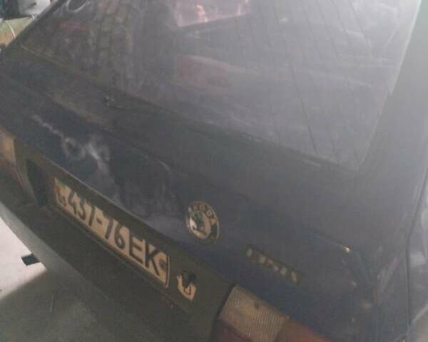 Синий Шкода Фаворит, объемом двигателя 1.3 л и пробегом 100 тыс. км за 1000 $, фото 6 на Automoto.ua