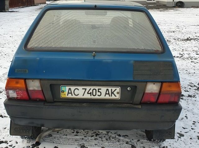 Синий Шкода Фаворит, объемом двигателя 1.3 л и пробегом 192 тыс. км за 705 $, фото 5 на Automoto.ua