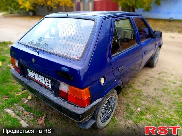 Синій Шкода Фаворит, об'ємом двигуна 1.3 л та пробігом 295 тис. км за 750 $, фото 5 на Automoto.ua