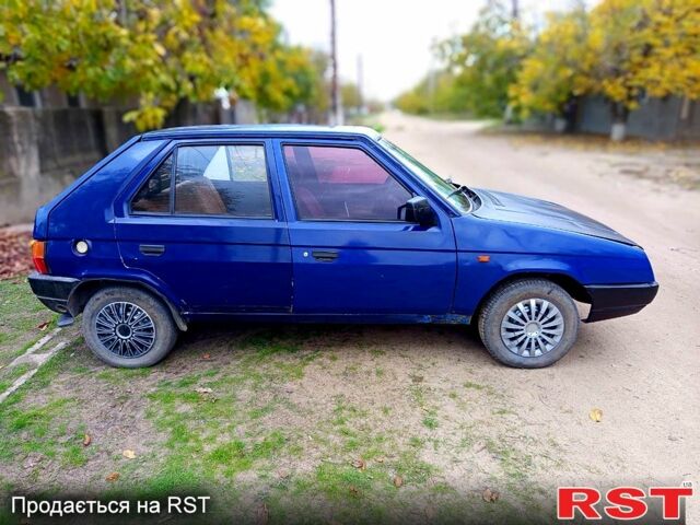 Синій Шкода Фаворит, об'ємом двигуна 1.3 л та пробігом 295 тис. км за 750 $, фото 4 на Automoto.ua