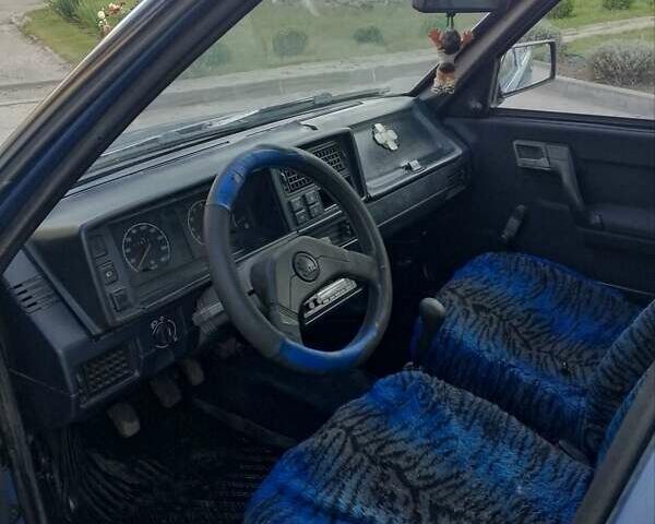 Синий Шкода Фаворит, объемом двигателя 1.28 л и пробегом 179 тыс. км за 950 $, фото 5 на Automoto.ua