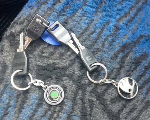 Синий Шкода Фаворит, объемом двигателя 1.28 л и пробегом 179 тыс. км за 950 $, фото 17 на Automoto.ua