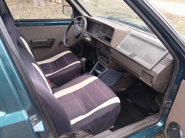 Зелений Шкода Фаворит, об'ємом двигуна 1.3 л та пробігом 323 тис. км за 628 $, фото 2 на Automoto.ua