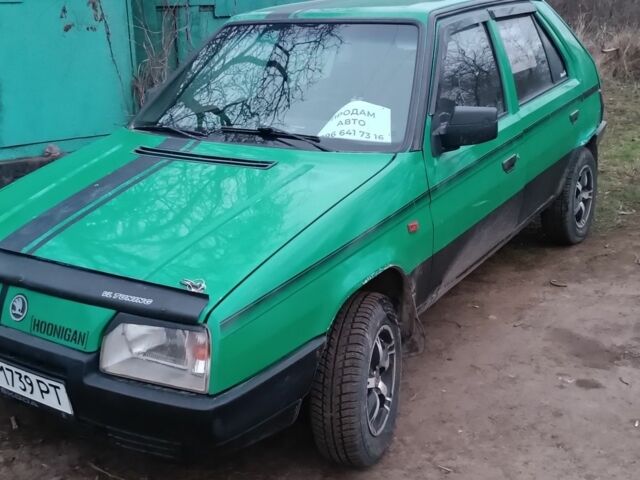 Зелений Шкода Фаворит, об'ємом двигуна 0 л та пробігом 13 тис. км за 1012 $, фото 1 на Automoto.ua