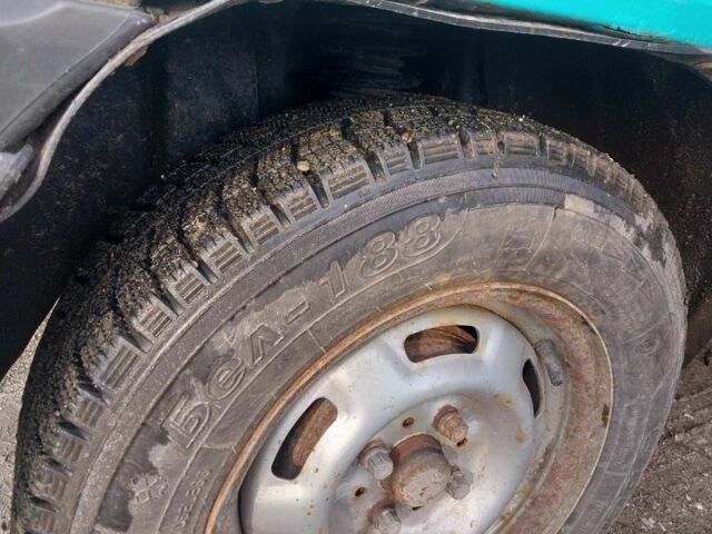 Зеленый Шкода Фаворит, объемом двигателя 1.3 л и пробегом 278 тыс. км за 1300 $, фото 9 на Automoto.ua