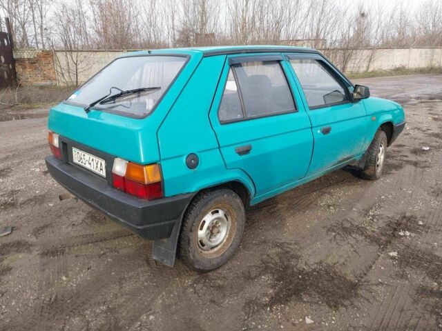 Зеленый Шкода Фаворит, объемом двигателя 1.3 л и пробегом 278 тыс. км за 1300 $, фото 2 на Automoto.ua