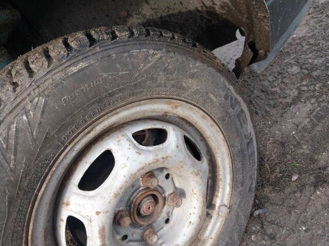 Зеленый Шкода Фаворит, объемом двигателя 1.3 л и пробегом 278 тыс. км за 1300 $, фото 10 на Automoto.ua