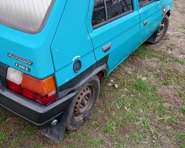 Зеленый Шкода Фаворит, объемом двигателя 1.29 л и пробегом 500 тыс. км за 900 $, фото 2 на Automoto.ua