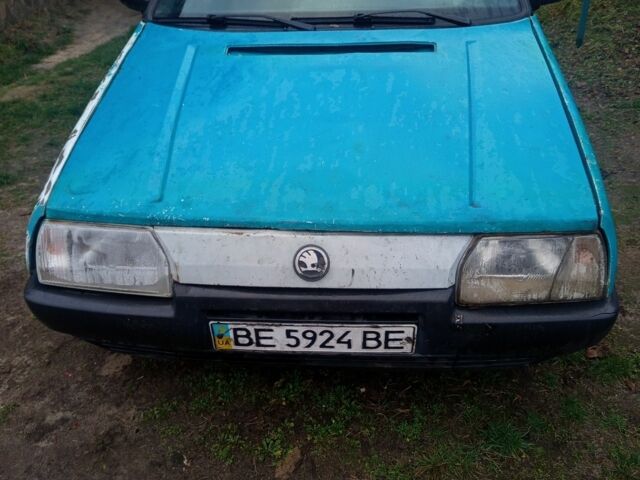 Зеленый Шкода Фаворит, объемом двигателя 1.3 л и пробегом 227 тыс. км за 500 $, фото 1 на Automoto.ua