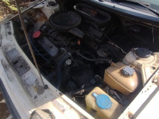 Белый Шкода Фелиция, объемом двигателя 1.3 л и пробегом 500 тыс. км за 200 $, фото 2 на Automoto.ua