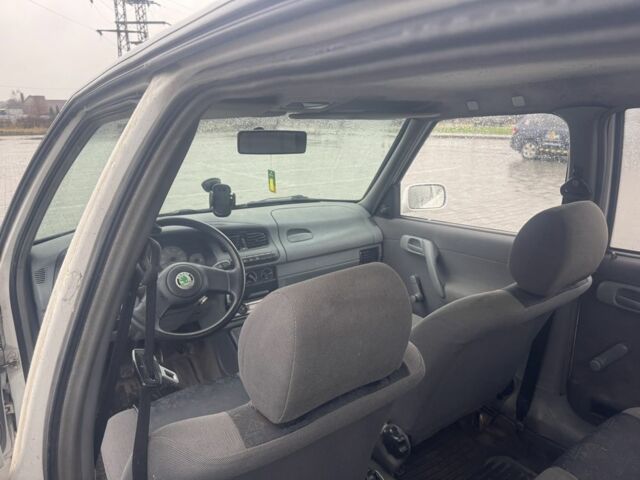 Белый Шкода Фелиция, объемом двигателя 1.3 л и пробегом 340 тыс. км за 500 $, фото 5 на Automoto.ua