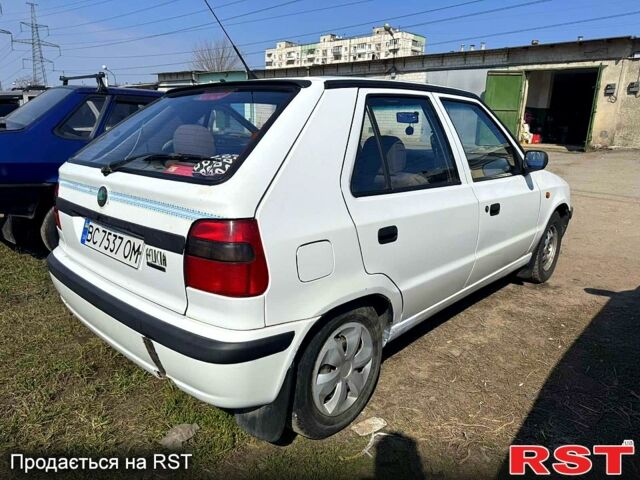 Білий Шкода Феліція, об'ємом двигуна 1.6 л та пробігом 280 тис. км за 1600 $, фото 2 на Automoto.ua