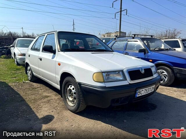 Білий Шкода Феліція, об'ємом двигуна 1.6 л та пробігом 280 тис. км за 1600 $, фото 1 на Automoto.ua