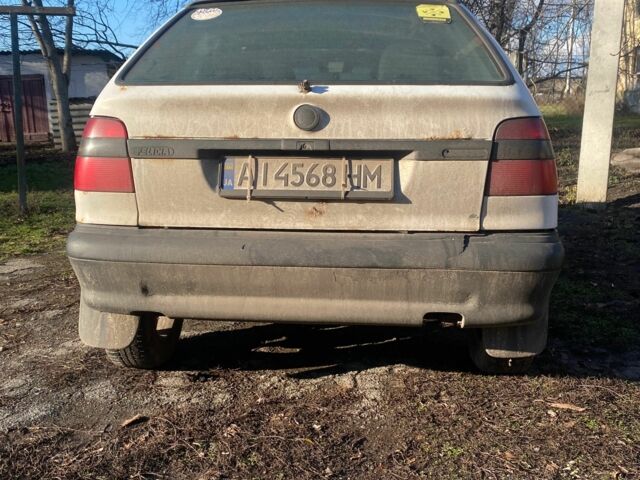 Белый Шкода Фелиция, объемом двигателя 1.6 л и пробегом 200 тыс. км за 1000 $, фото 3 на Automoto.ua