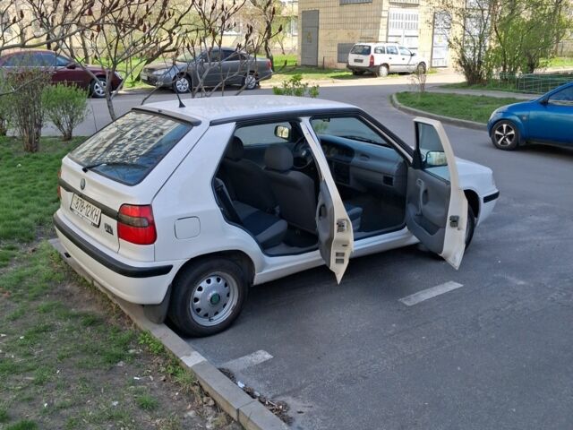 Білий Шкода Феліція, об'ємом двигуна 1.3 л та пробігом 141 тис. км за 2500 $, фото 10 на Automoto.ua