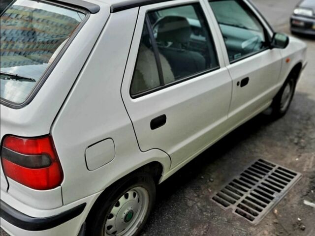 Білий Шкода Феліція, об'ємом двигуна 1.3 л та пробігом 141 тис. км за 2500 $, фото 16 на Automoto.ua