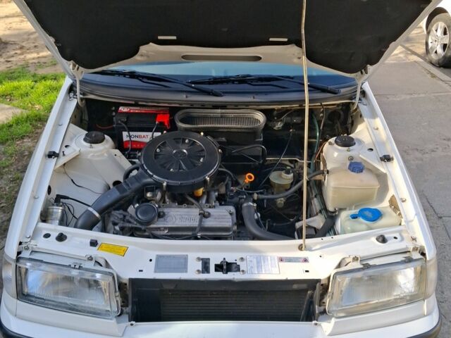 Білий Шкода Феліція, об'ємом двигуна 1.3 л та пробігом 141 тис. км за 2500 $, фото 5 на Automoto.ua