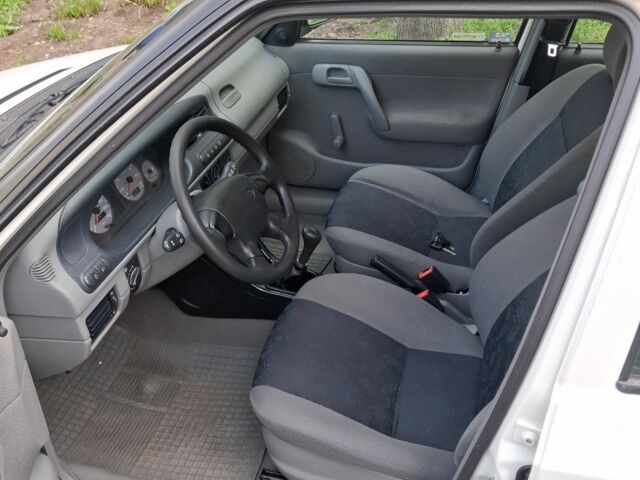 Білий Шкода Феліція, об'ємом двигуна 1.3 л та пробігом 141 тис. км за 2500 $, фото 2 на Automoto.ua