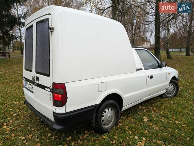 Білий Шкода Феліція, об'ємом двигуна 1.29 л та пробігом 500 тис. км за 1299 $, фото 4 на Automoto.ua
