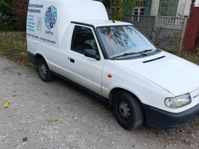 Шкода Фелиция 2001 в Днепре (Днепропетровске) на Automoto.ua Белый Шкода Фелиция, объемом двигателя 1.3 л и пробегом 311 тыс. км за 1200 $, фото 1 на Automoto.ua