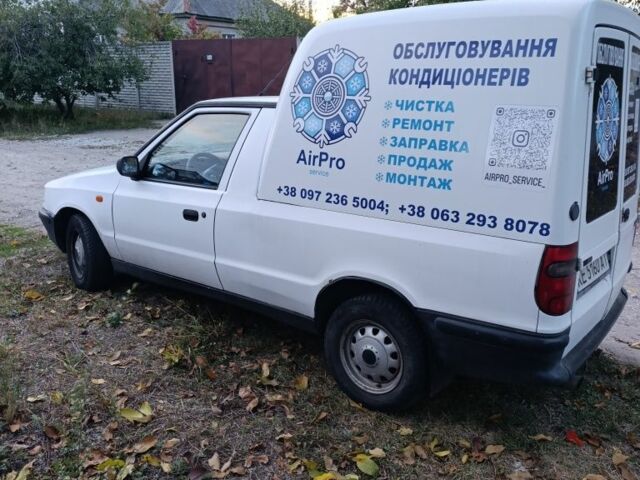 Шкода Фелиция 2001 в Днепре (Днепропетровске) на Automoto.ua Белый Шкода Фелиция, объемом двигателя 1.3 л и пробегом 311 тыс. км за 1200 $, фото 3 на Automoto.ua