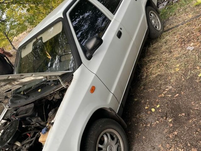 Белый Шкода Фелиция, объемом двигателя 1.3 л и пробегом 390 тыс. км за 1400 $, фото 5 на Automoto.ua