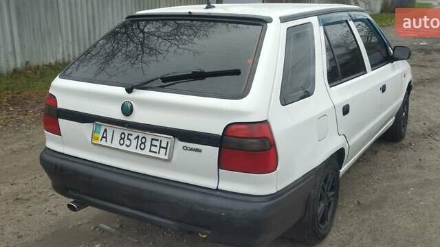 Белый Шкода Фелиция, объемом двигателя 1.29 л и пробегом 400 тыс. км за 1600 $, фото 5 на Automoto.ua