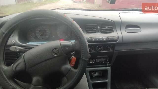 Белый Шкода Фелиция, объемом двигателя 1.29 л и пробегом 400 тыс. км за 1600 $, фото 6 на Automoto.ua