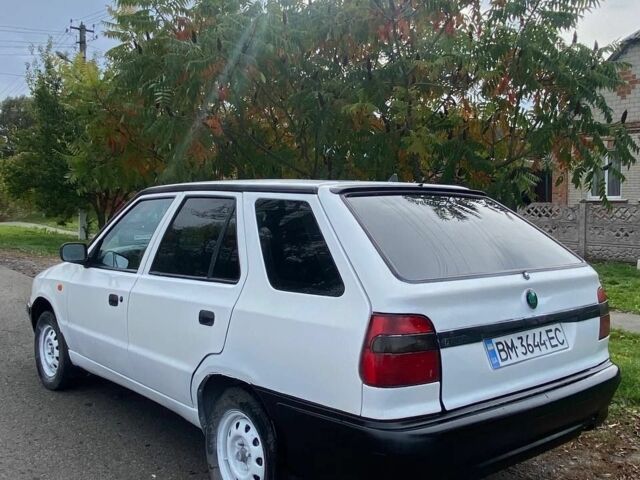 Белый Шкода Фелиция, объемом двигателя 1.3 л и пробегом 74 тыс. км за 1319 $, фото 2 на Automoto.ua