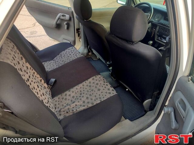 Білий Шкода Феліція, об'ємом двигуна 1.6 л та пробігом 102 тис. км за 2500 $, фото 7 на Automoto.ua