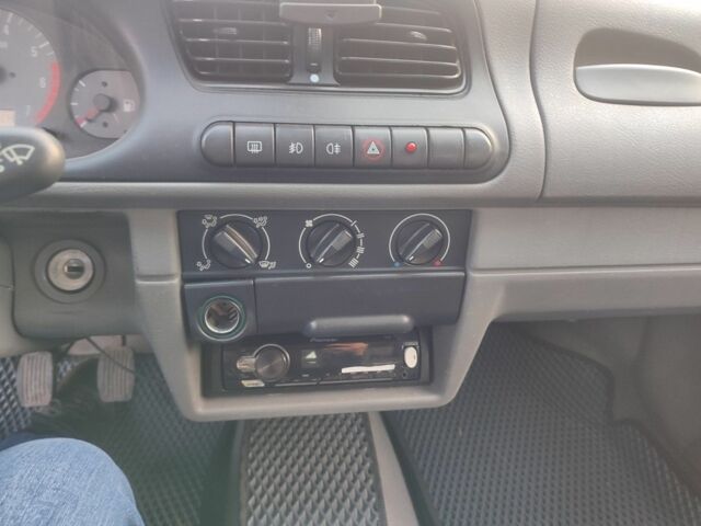 Белый Шкода Фелиция, объемом двигателя 1.6 л и пробегом 108 тыс. км за 2800 $, фото 5 на Automoto.ua