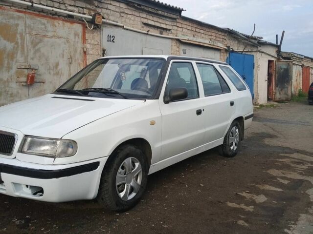 Білий Шкода Феліція, об'ємом двигуна 0 л та пробігом 300 тис. км за 1438 $, фото 3 на Automoto.ua