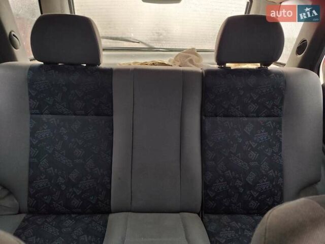 Белый Шкода Фелиция, объемом двигателя 1.6 л и пробегом 160 тыс. км за 1300 $, фото 9 на Automoto.ua