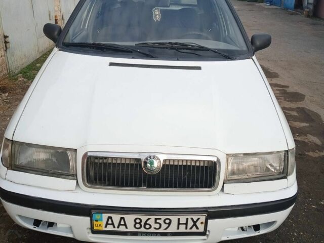 Білий Шкода Феліція, об'ємом двигуна 0 л та пробігом 300 тис. км за 1438 $, фото 6 на Automoto.ua