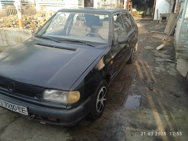 Черный Шкода Фелиция, объемом двигателя 1.6 л и пробегом 3 тыс. км за 2000 $, фото 2 на Automoto.ua