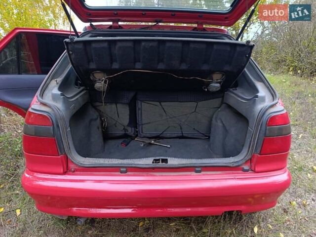 Красный Шкода Фелиция, объемом двигателя 1.29 л и пробегом 220 тыс. км за 1950 $, фото 6 на Automoto.ua