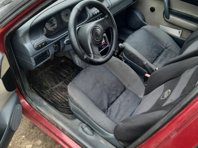 Червоний Шкода Феліція, об'ємом двигуна 1.3 л та пробігом 295 тис. км за 1700 $, фото 4 на Automoto.ua