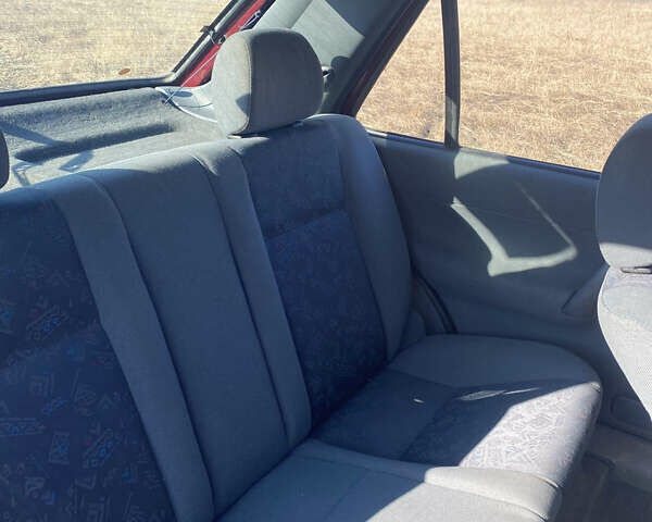 Красный Шкода Фелиция, объемом двигателя 1.3 л и пробегом 120 тыс. км за 2300 $, фото 5 на Automoto.ua