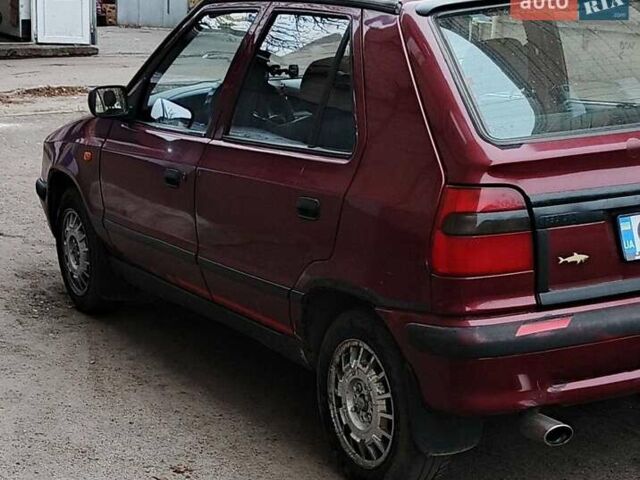 Красный Шкода Фелиция, объемом двигателя 1.3 л и пробегом 402 тыс. км за 1183 $, фото 1 на Automoto.ua