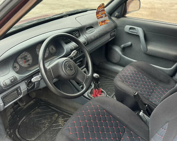 Красный Шкода Фелиция, объемом двигателя 1.6 л и пробегом 340 тыс. км за 1500 $, фото 8 на Automoto.ua