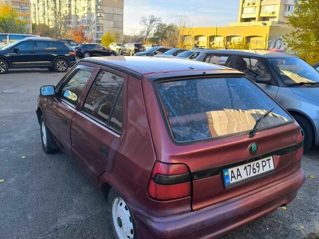 Червоний Шкода Феліція, об'ємом двигуна 1.6 л та пробігом 340 тис. км за 800 $, фото 3 на Automoto.ua