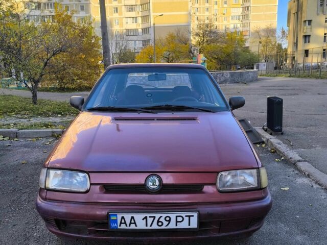 Червоний Шкода Феліція, об'ємом двигуна 1.6 л та пробігом 340 тис. км за 800 $, фото 5 на Automoto.ua