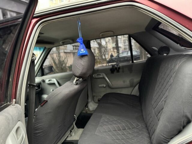 Красный Шкода Фелиция, объемом двигателя 1.6 л и пробегом 300 тыс. км за 1000 $, фото 6 на Automoto.ua