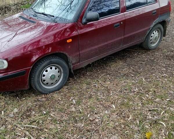 Червоний Шкода Феліція, об'ємом двигуна 1.3 л та пробігом 280 тис. км за 1750 $, фото 1 на Automoto.ua