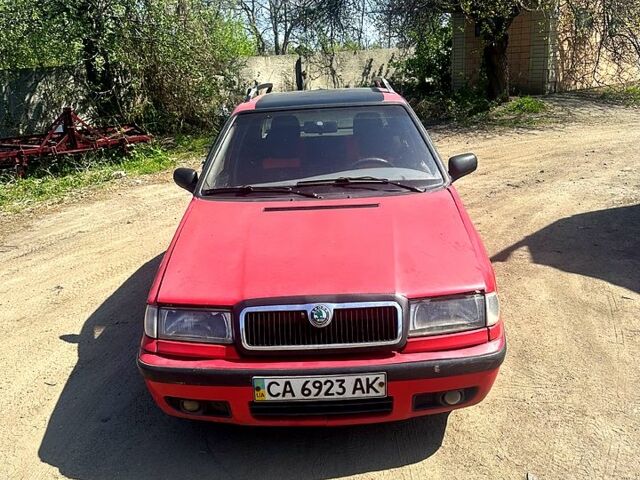 Червоний Шкода Феліція, об'ємом двигуна 13 л та пробігом 250 тис. км за 600 $, фото 1 на Automoto.ua