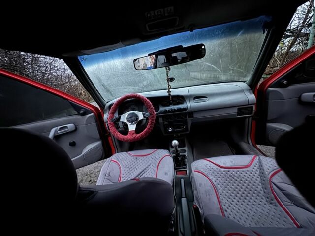 Червоний Шкода Феліція, об'ємом двигуна 1.3 л та пробігом 300 тис. км за 1301 $, фото 6 на Automoto.ua