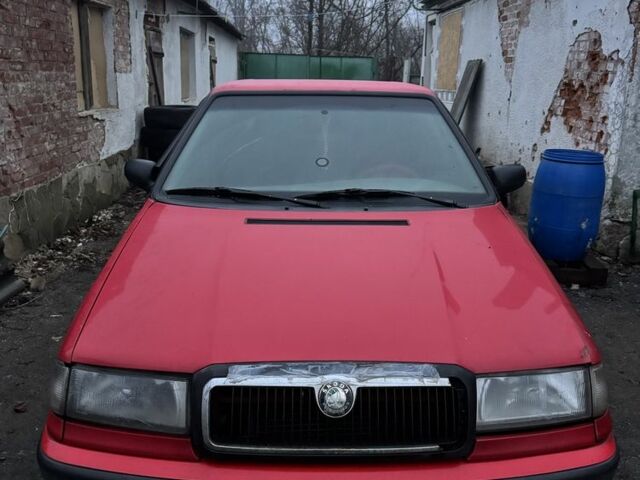 Червоний Шкода Феліція, об'ємом двигуна 1.3 л та пробігом 300 тис. км за 1301 $, фото 4 на Automoto.ua