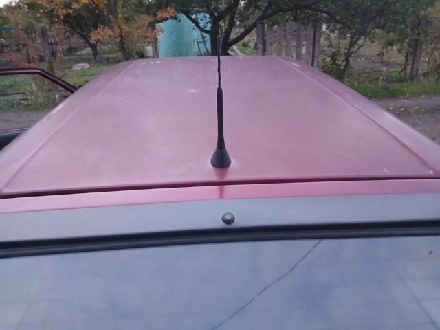 Червоний Шкода Феліція, об'ємом двигуна 1 л та пробігом 357 тис. км за 2000 $, фото 4 на Automoto.ua